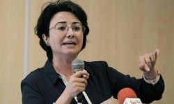 شرطة الاحتلال تعتقلُ حنين الزعبي بإدعاء "التحريض على الإرهاب"